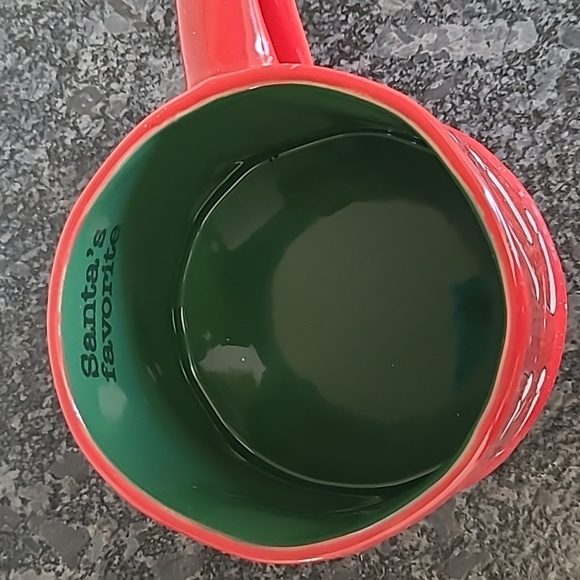 "Santa's Favorite" Mug - Picture 4 of 9